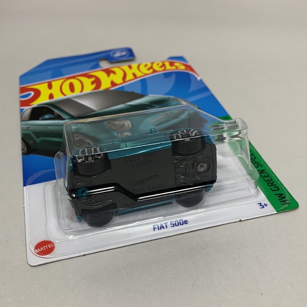 Hot Wheels Fiat 500e HW green speed car toy new by Mattel 144/250 - Picture 4 of 17